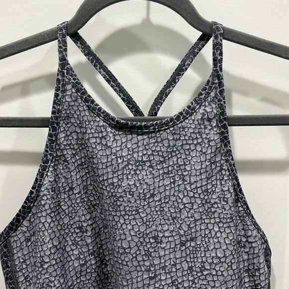 Summersalt The High Neck Midi Sports Bra Tank in Snake Print Gray Sz 14 - Picture 3 of 8